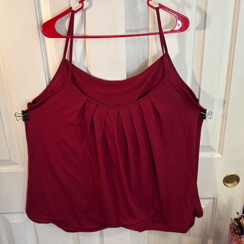Shein maroon tank top.